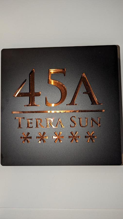 Apartments Terra Sun With Private Pool Or Jacuzzi Njivice Bagian luar foto
